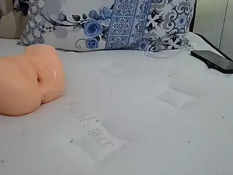 trainwithme – webcam model profile photo Image 3