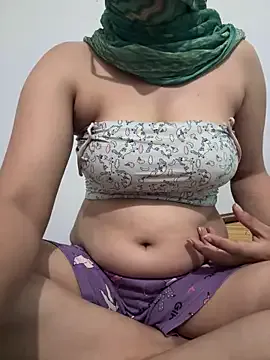 RollingGirls – webcam model profile photo Image 2