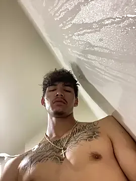  – webcam model profile photo Image 3