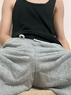 hina_porn – webcam model profile photo Image 7