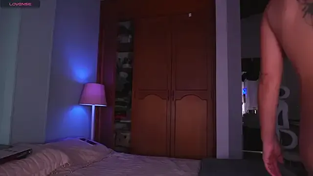 lavetax1 – webcam model profile photo Image 17