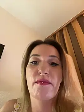 EvieEvans – webcam model profile photo Image 13