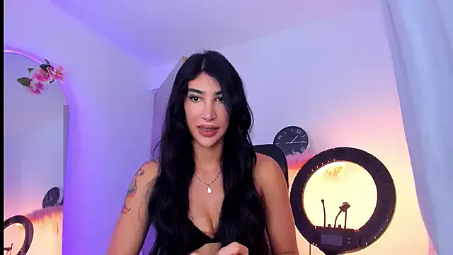 Shiny_Jennifer – webcam model profile photo Image 12