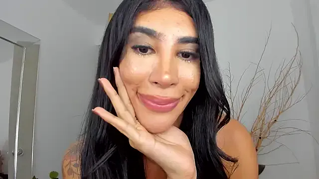 Shiny_Jennifer – webcam model profile photo Image 3