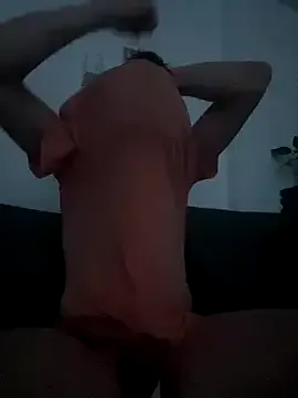 roouse – webcam model profile photo Image 8