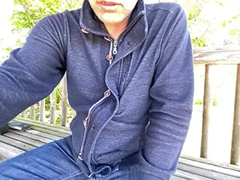 arieel__722 – webcam model profile photo Image 2