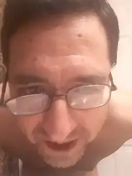 hina_porn – webcam model profile photo Image 3