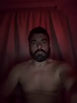 roouse – webcam model profile photo Image 4