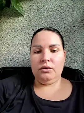 roouse – webcam model profile photo Image 10
