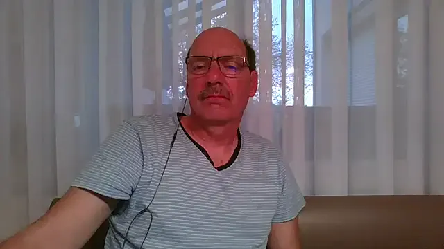 NANA_7 – webcam model profile photo Image 5