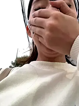 Sandra – webcam model profile photo Image 10