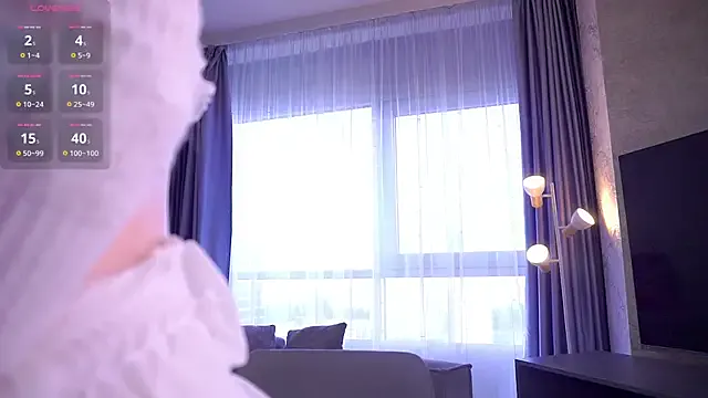 MayaLady – webcam model profile photo Image 3