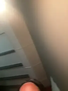 seraphine23 – webcam model profile photo Image 3