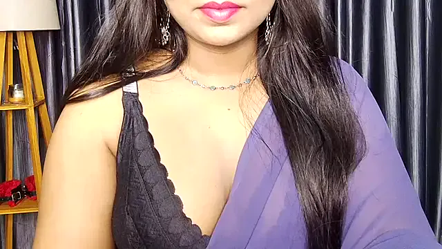 _Alicee_1 – webcam model profile photo Image 13