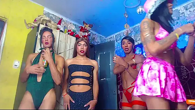 zui_lu – webcam model profile photo Image 4