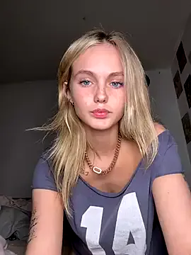 AveryRhodes – webcam model profile photo Image 1