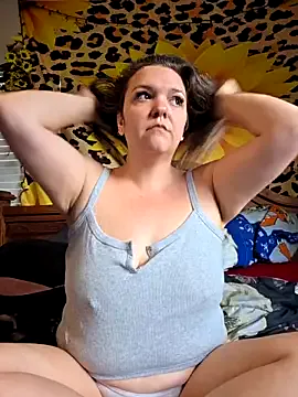 Yui-Ch – webcam model profile photo Image 13