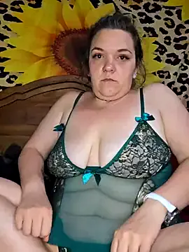 Yui-Ch – webcam model profile photo Image 7