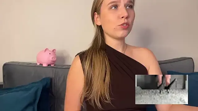 Yui-Ch – webcam model profile photo Image 12