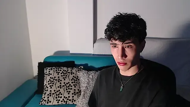 oypo – webcam model profile photo Image 17