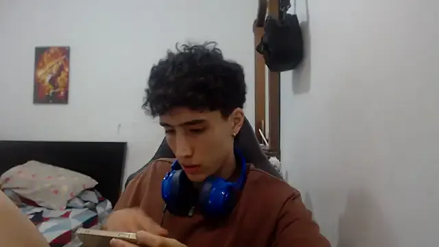 oypo – webcam model profile photo Image 18