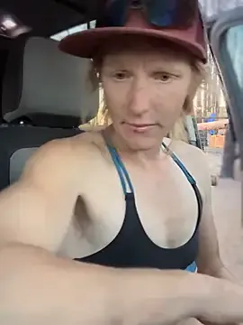 PumaShyXD – webcam model profile photo Image 8