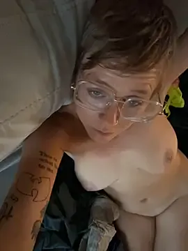 Nonchan_ – webcam model profile photo Image 10