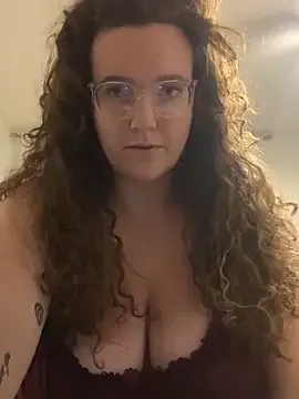 CleoLangley – webcam model profile photo Image 2