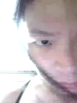 roouse – webcam model profile photo Image 14