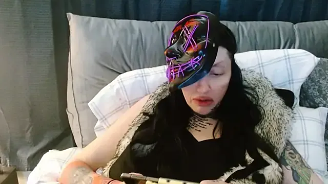 gothicslut666 Image 7