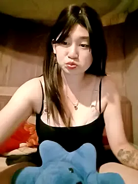 MilaDelays – webcam model profile photo Image 5