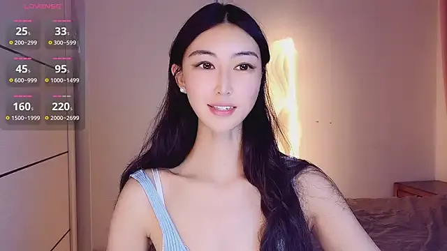 ElizaLuxe – webcam model profile photo Image 17