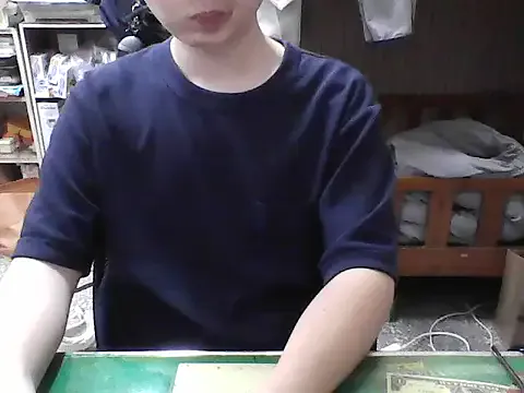 Paidbat – webcam model profile photo Image 18