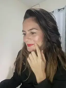 -_MiaQueen_- – webcam model profile photo Image 3