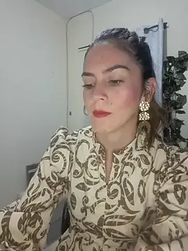 -_MiaQueen_- – webcam model profile photo Image 4