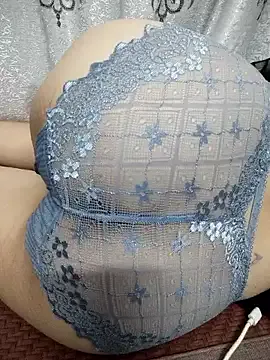 hina_porn – webcam model profile photo Image 15
