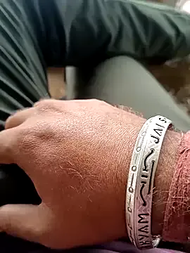 _Alicee_1 – webcam model profile photo Image 11