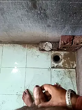 _Alicee_1 – webcam model profile photo Image 13