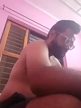 _Alicee_1 – webcam model profile photo Image 18