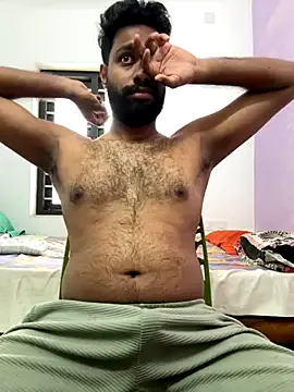 roouse – webcam model profile photo Image 14
