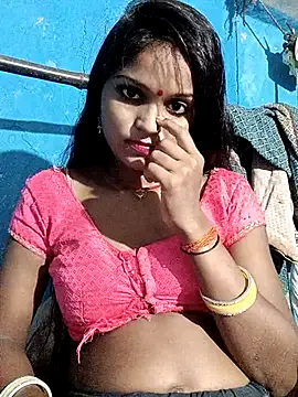 roouse – webcam model profile photo Image 9