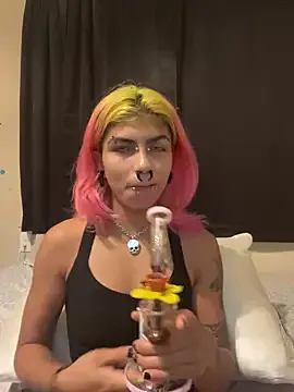 MaddieVixen – webcam model profile photo Image 18