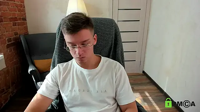 tora3220 – webcam model profile photo Image 7