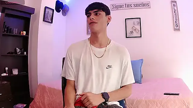 Horny_pratiksha – webcam model profile photo Image 18