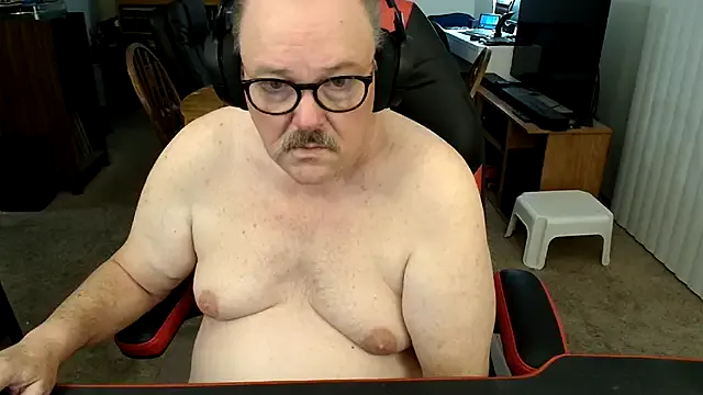 maataaan – webcam model profile photo Image 7