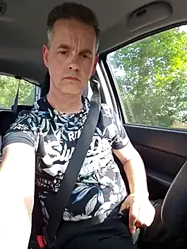 PumaShyXD – webcam model profile photo Image 4