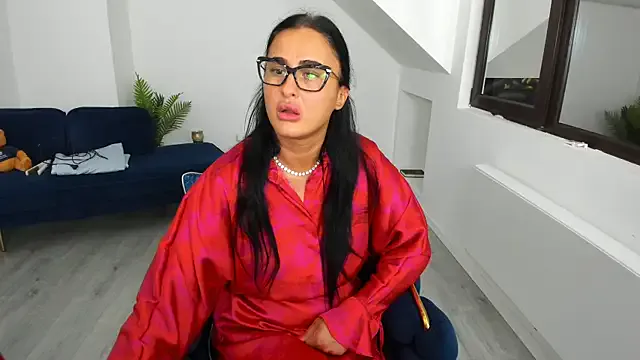 CleoLangley – webcam model profile photo Image 8