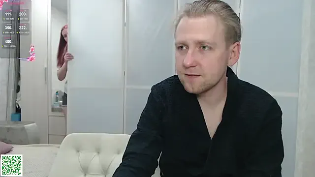 roouse – webcam model profile photo Image 8