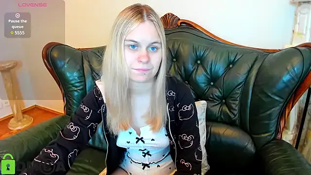 HillEva – webcam model profile photo