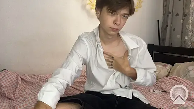 shouhei0123 – webcam model profile photo Image 4